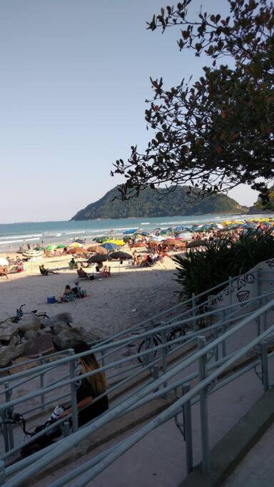Apto Praia Do Tombo Guaruja Exterior photo