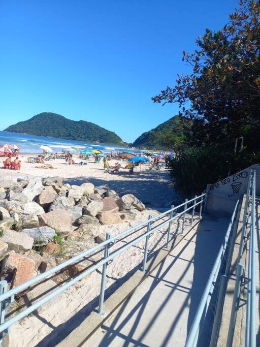 Apto Praia Do Tombo Guaruja Exterior photo
